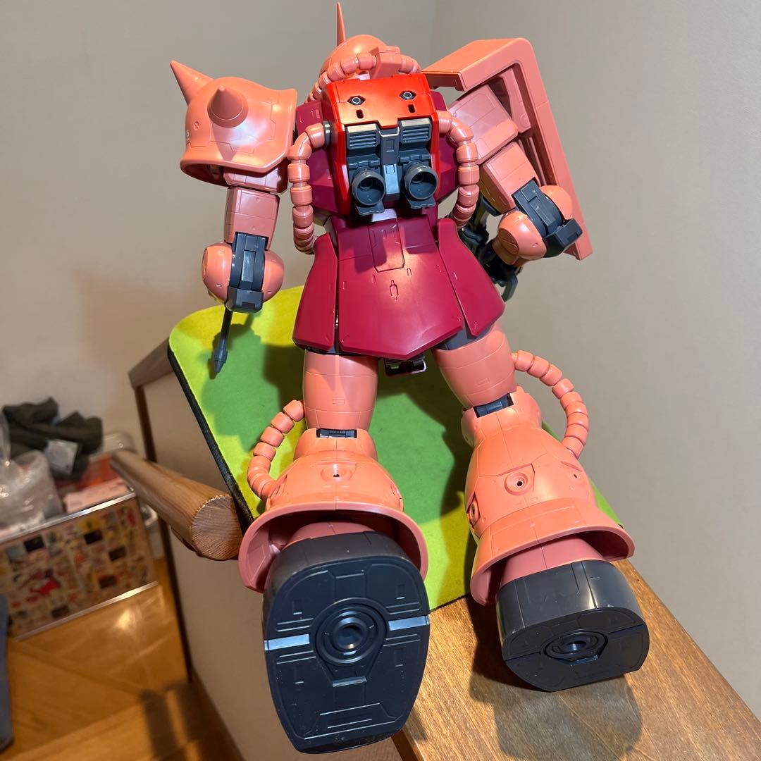 メガサイズ MS-06S シャア専用ザク II 完成品