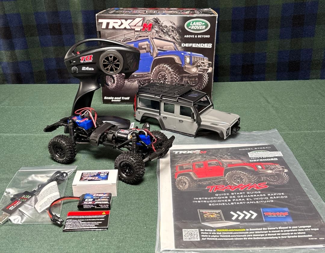 トラクサス　TRX4M ディフェンダー　　美品　完成品クローラーラジコン