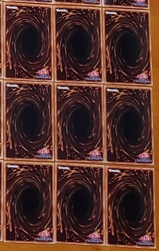 遊戯王　まとめ売り　青眼の白龍　ブラックマジシャン他　36枚セット本日出品取下げ