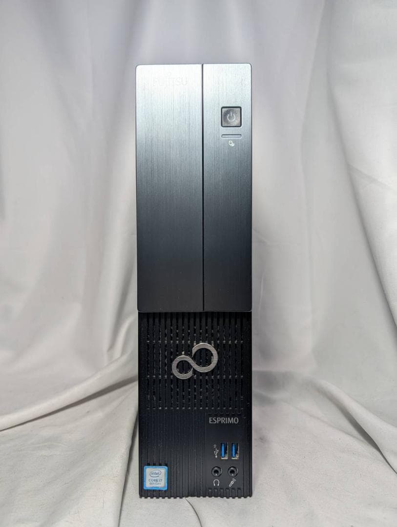 富士通 WD2/D1 第8世代 i7/8GB/SSD+HDD/Office