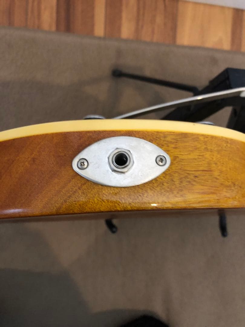 エピフォン　エレキギター ナチュラル　トラ目