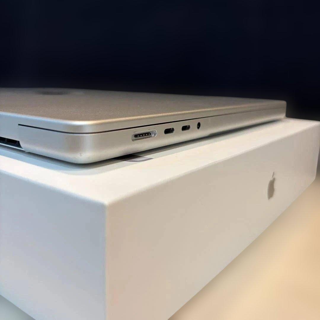 【美品】MacBook Pro 16インチ M1 Pro 32GB 1TB