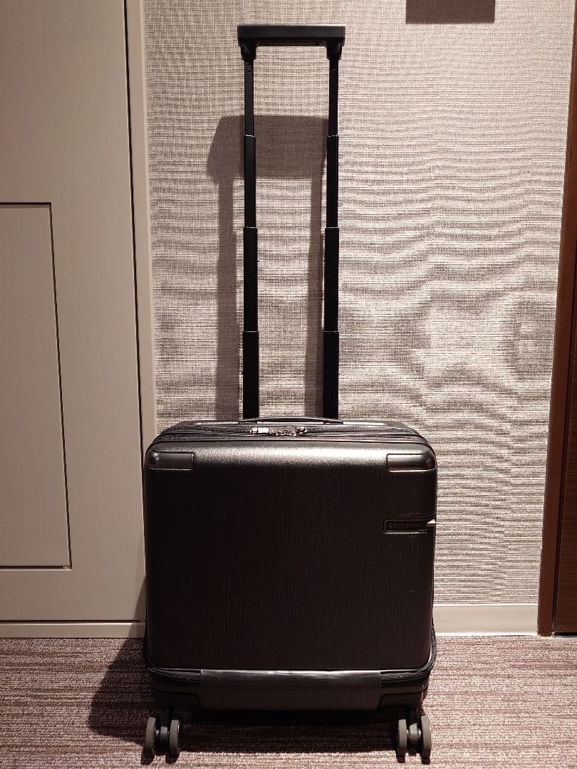 サムソナイト　エヴォア　スピナー　ローリングトート