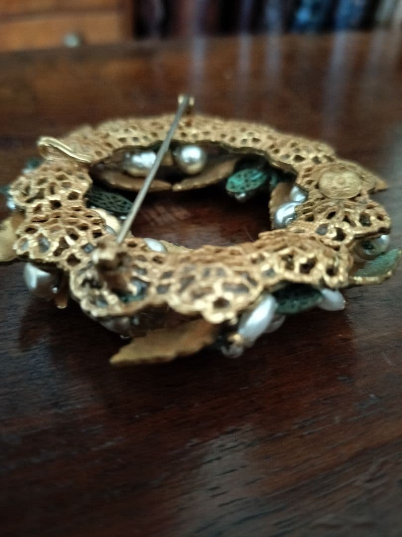 ビンテージブローチハスケル風　メーカー銘