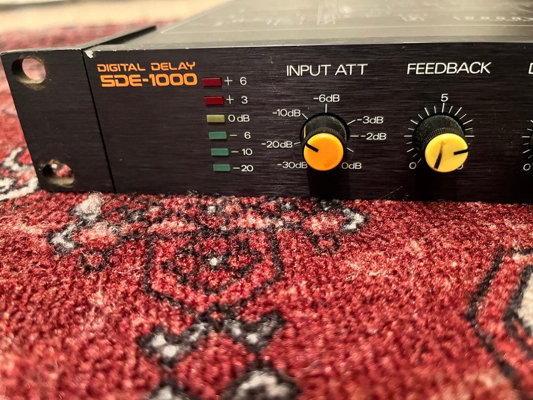 ROLAND SDE1000 中古品 デジタルディレイ　ローランド
