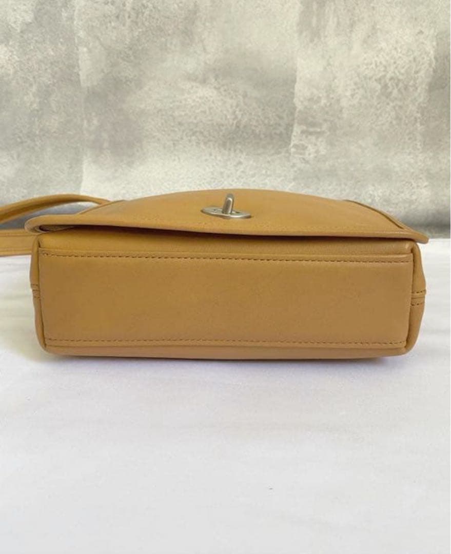 オールドコーチ coach キャメル ショルダーバッグ レザー