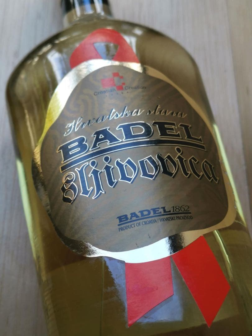 クロアチア ラキア プラム 洋梨ブランデー 海外のアルコール飲料 お土産￼