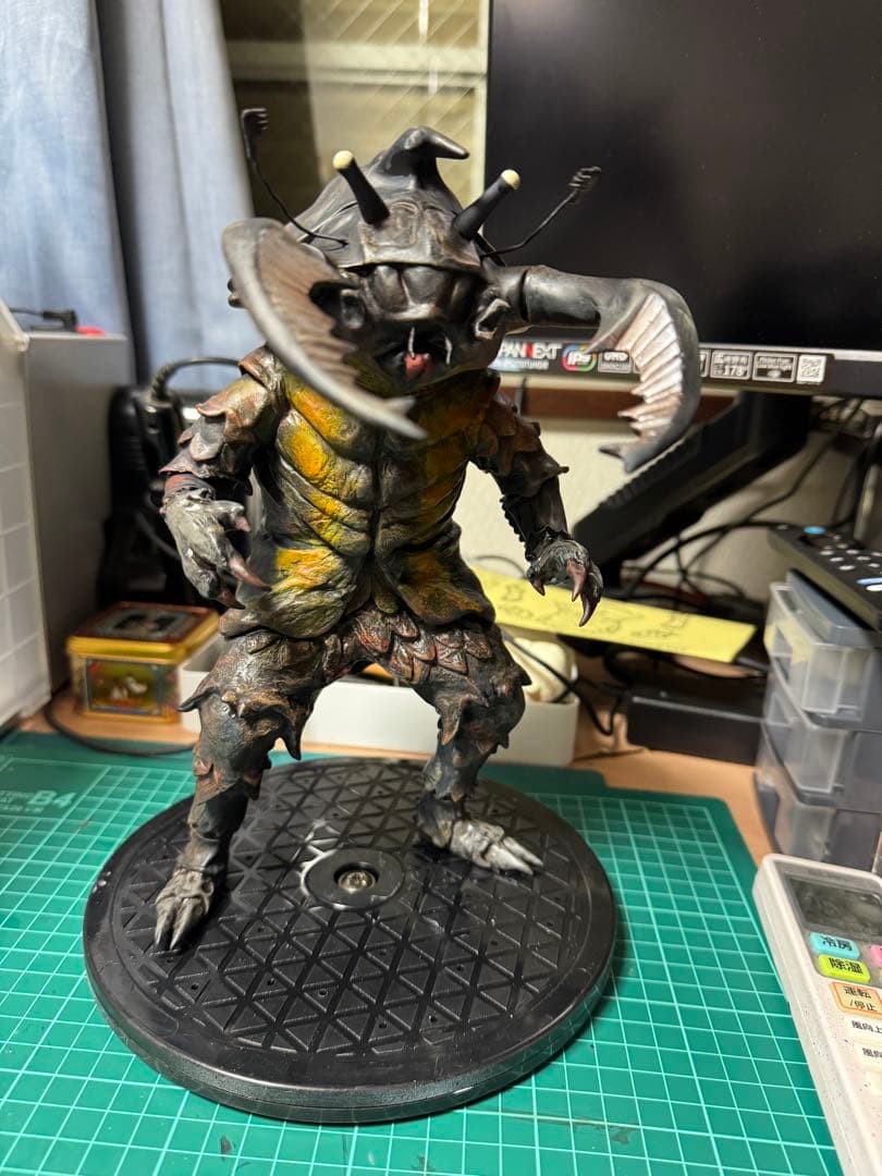 y.m 　ビリケン商会　アントラー完成品　ウルトラマン