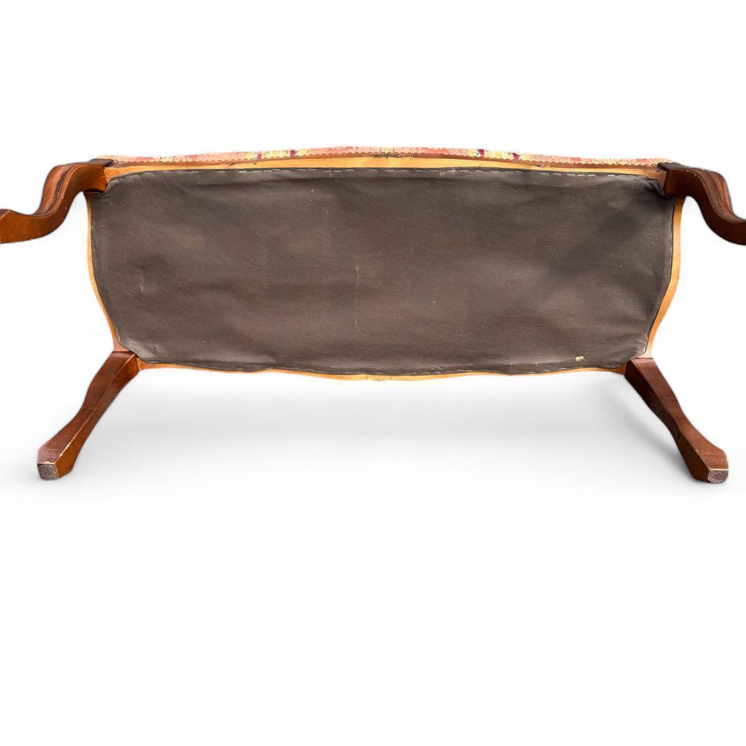 猫脚　スツール　ヴィンテージテイスト　クラシックスタイル　鋲打ち