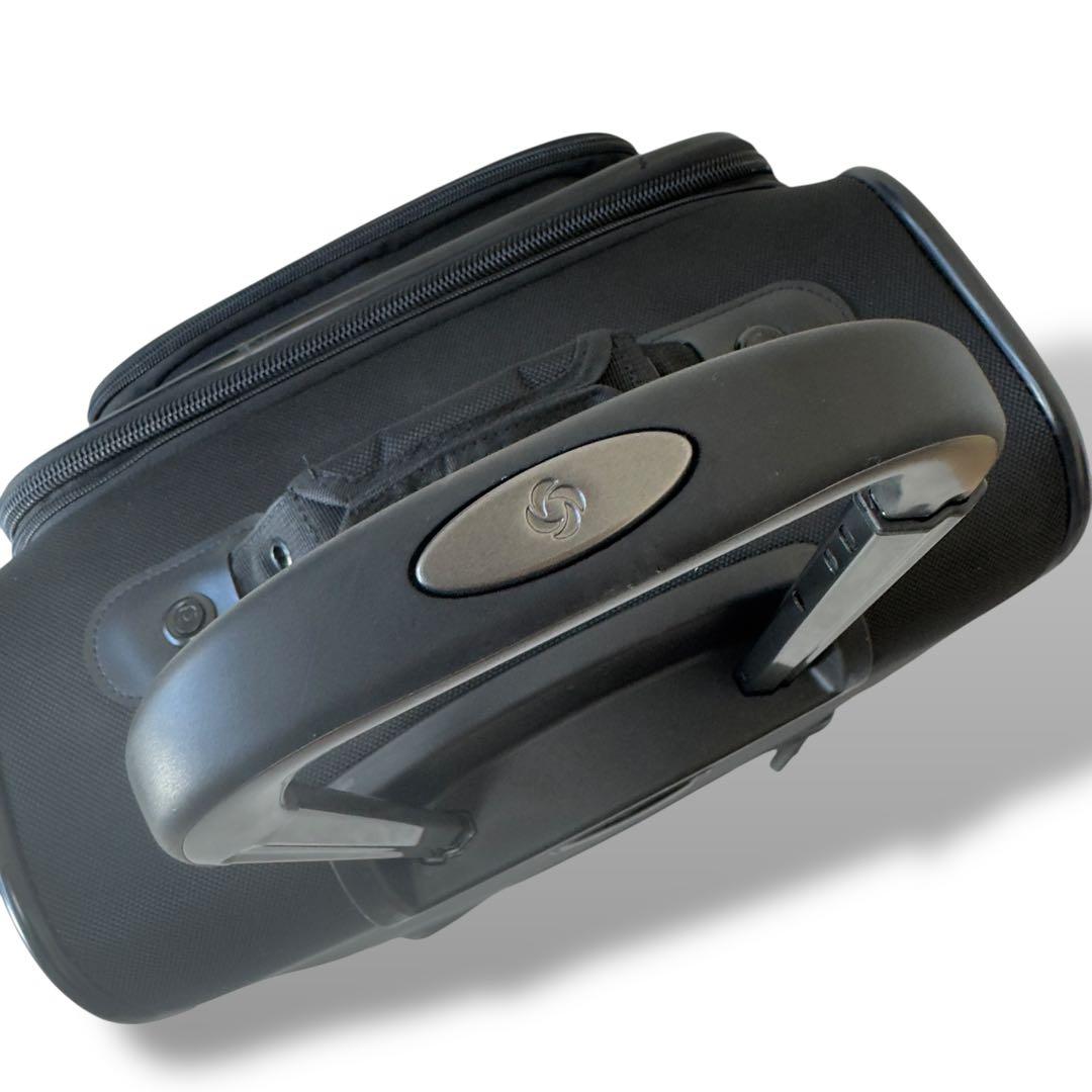 美品 SAMSONITE 4輪 機内持ち込み可能サイズ キャリーケース 黒