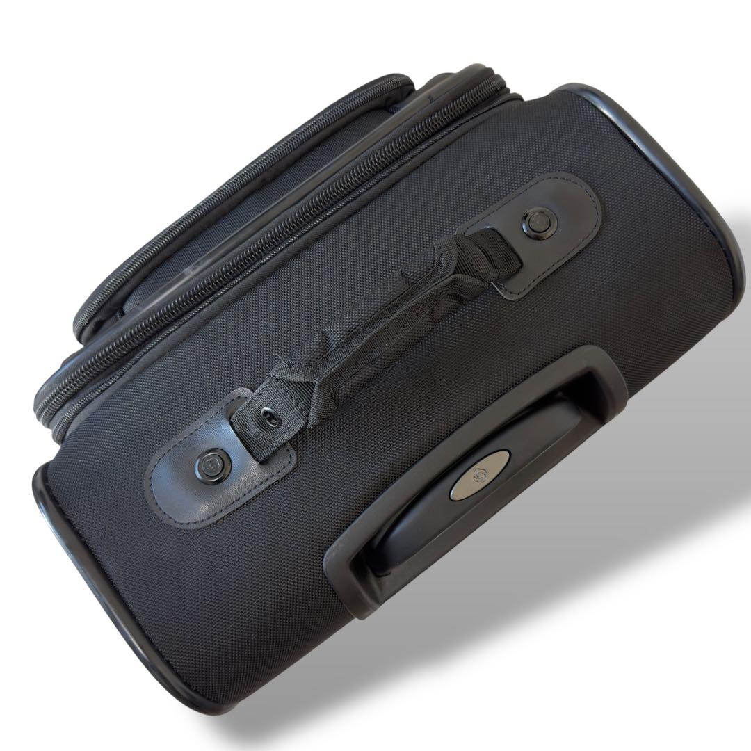 美品 SAMSONITE 4輪 機内持ち込み可能サイズ キャリーケース 黒