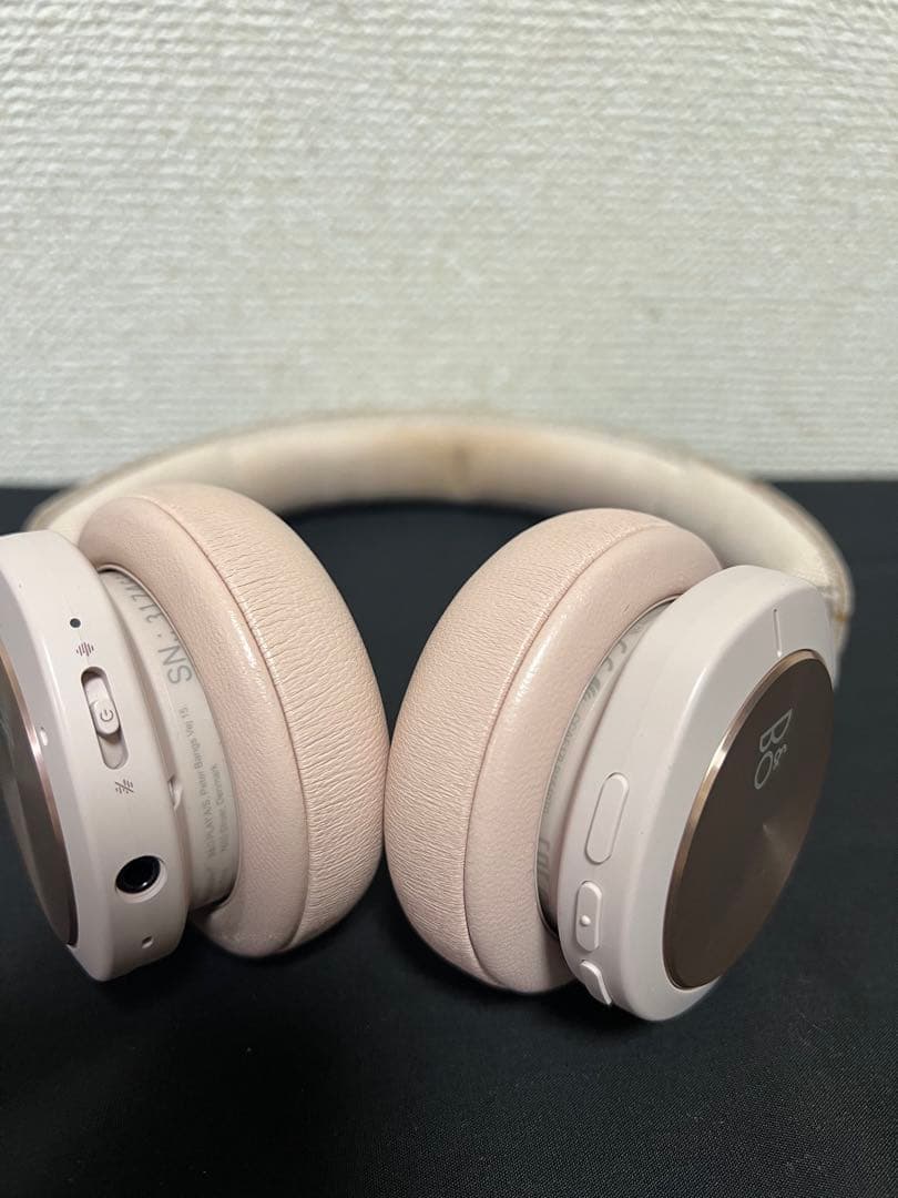 Bang&Olufsen H8i ピンク