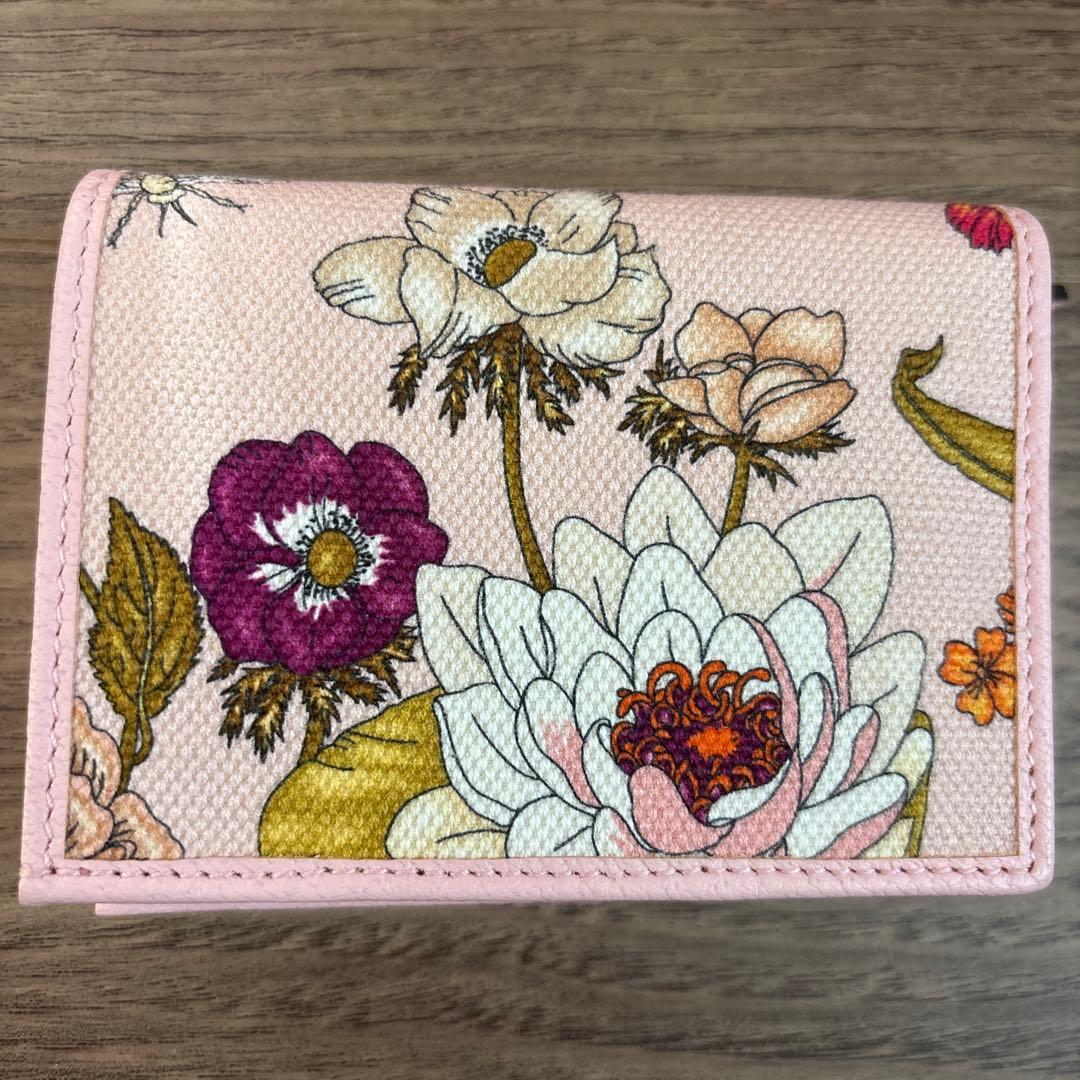 GUCCI グッチ GGブルームス コンパクト折り財布 ピンク 日本限定　未使用