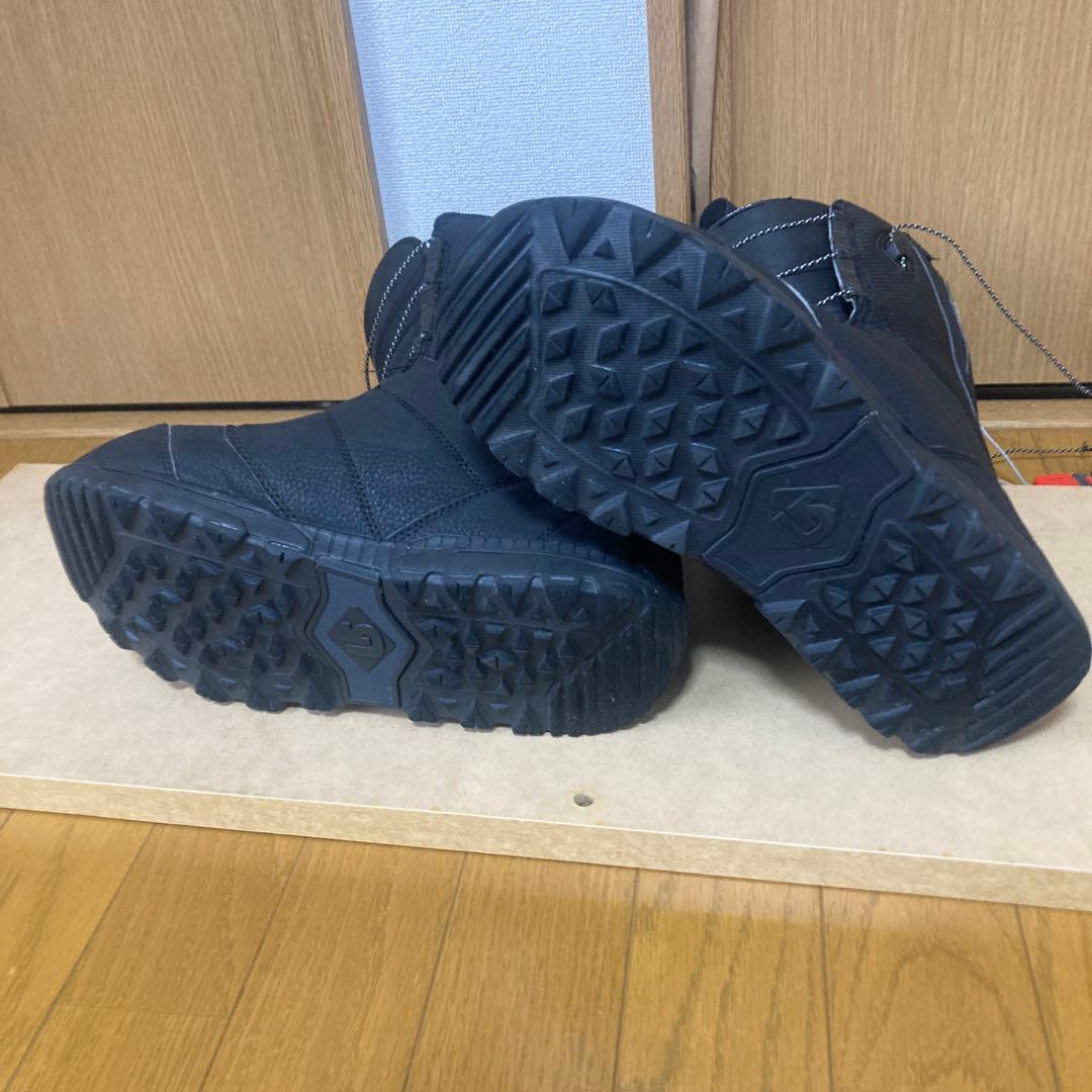 MOTO アジアンフィットスノーボードブーツ 黒リョウジ