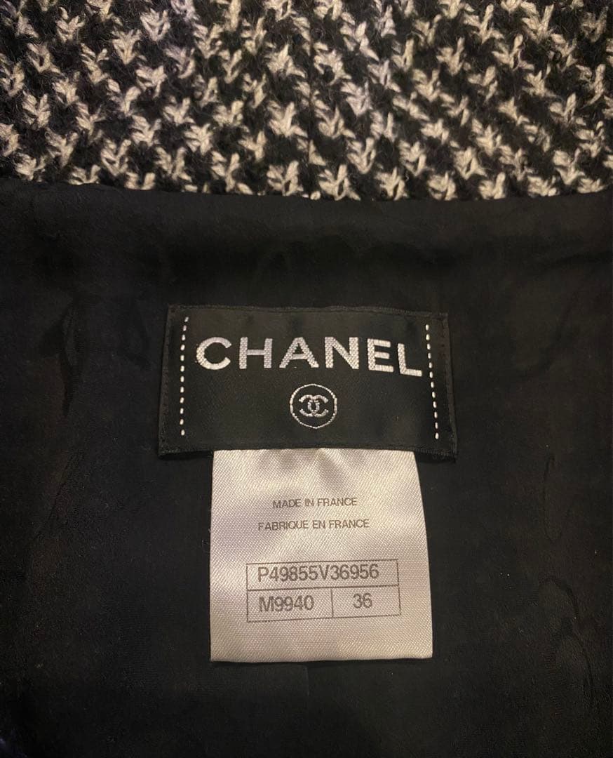 CHANEL モノトーン　ツイード　コート　ジャケット　ライオンCOCOボタン