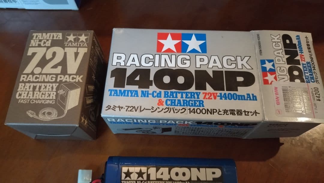 タミヤ　1/10RC　ホーネット　フルセット　予備バッテリー＋充電器付き