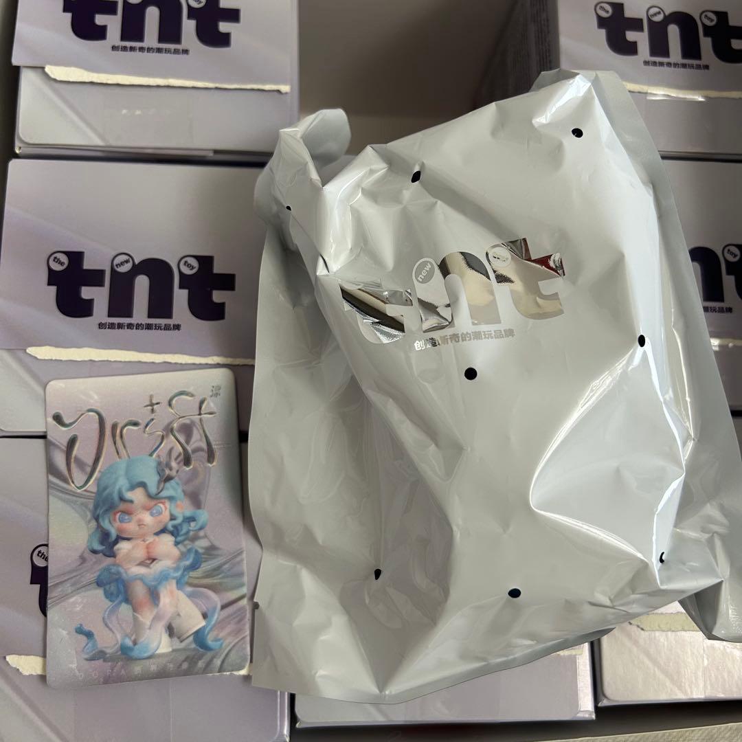 【m】tnt DORA フィギュア MaterialVistas 3点