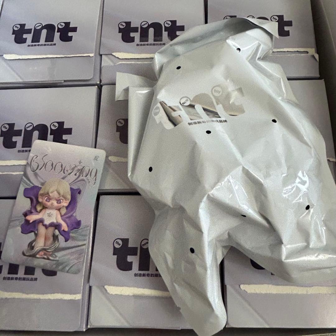 【m】tnt DORA フィギュア MaterialVistas 3点