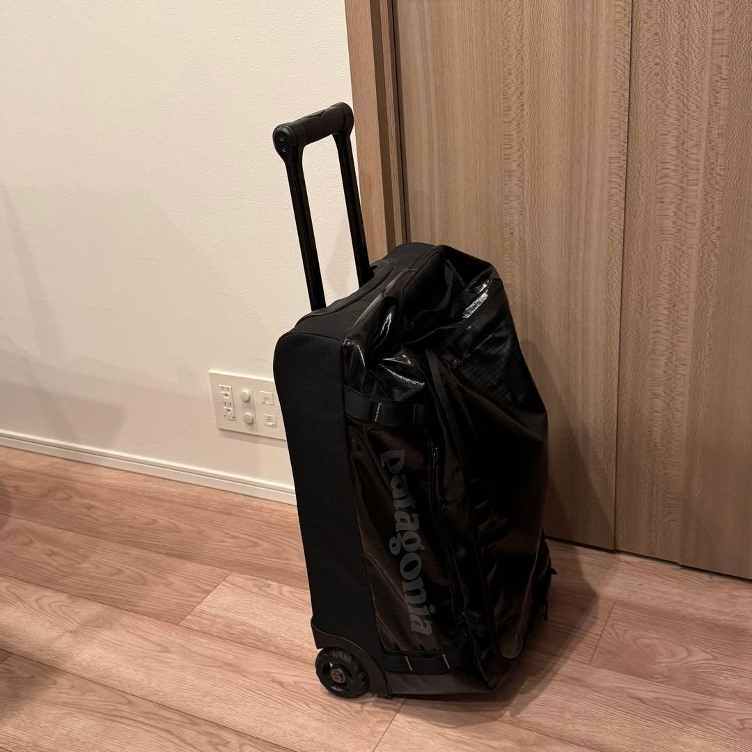 patagonia　BLACK HOLE WHEELED DUFFEL 40ℓ
