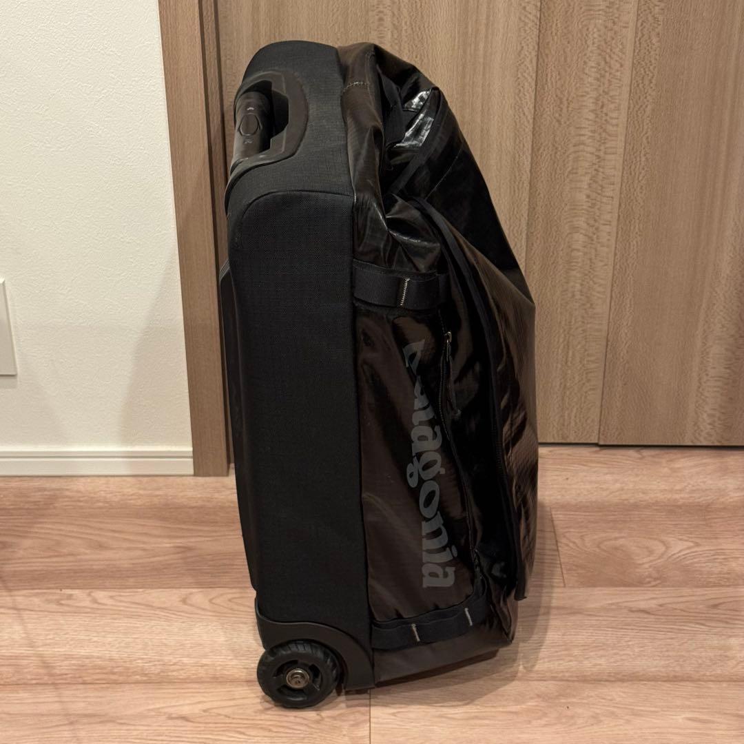 patagonia　BLACK HOLE WHEELED DUFFEL 40ℓ
