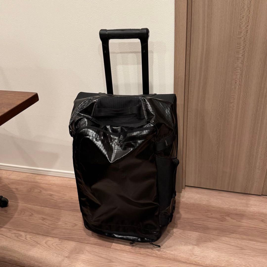 patagonia　BLACK HOLE WHEELED DUFFEL 40ℓ