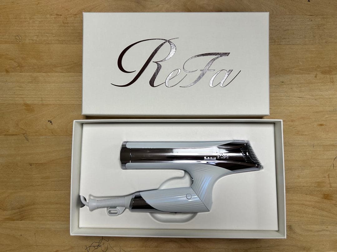 【新品未使用】 リファ ビューテック ドライヤーS + ホワイト