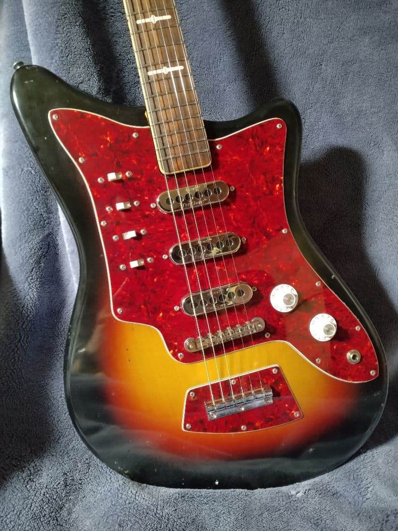 ホ*ラ様 EKO ヴィンテージ　ビザールギター　カスタム品
