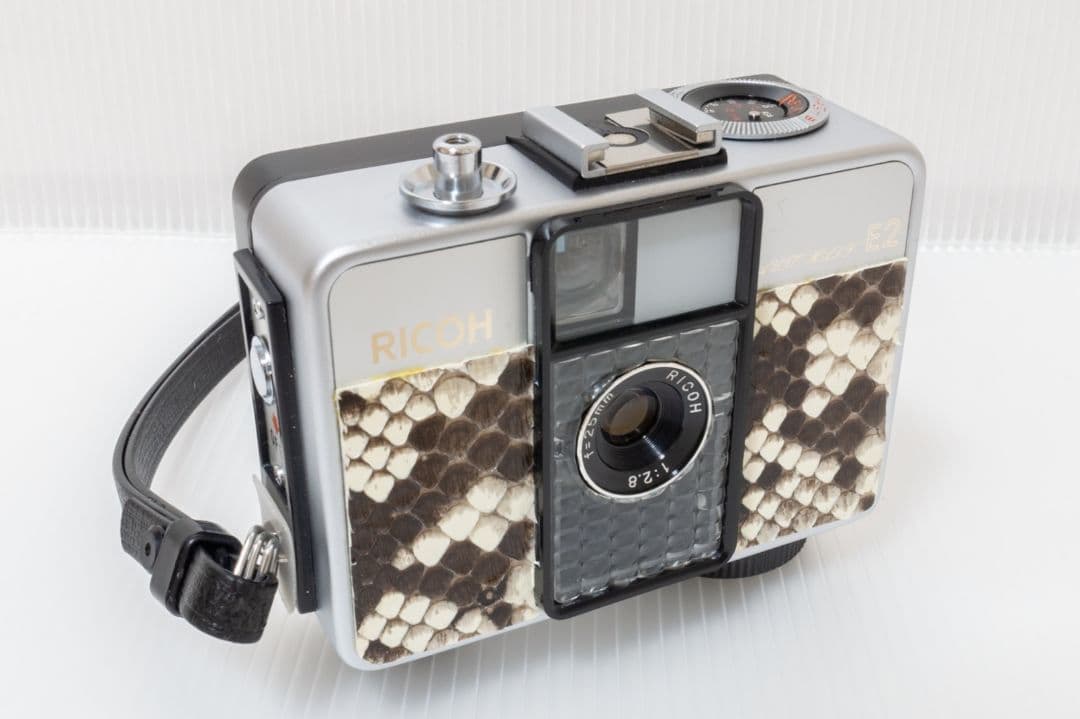 ②【美品・整備済品】RICOH AUTO HALF E2 「蛇革 」オートハーフ