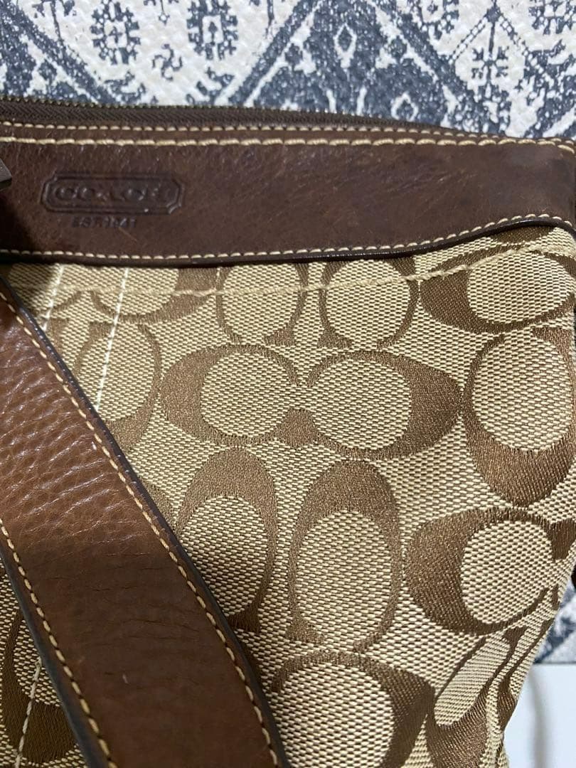 【美品】COACH コーチ シグネチャー ショルダーバッグ 斜め掛けかばん 茶色
