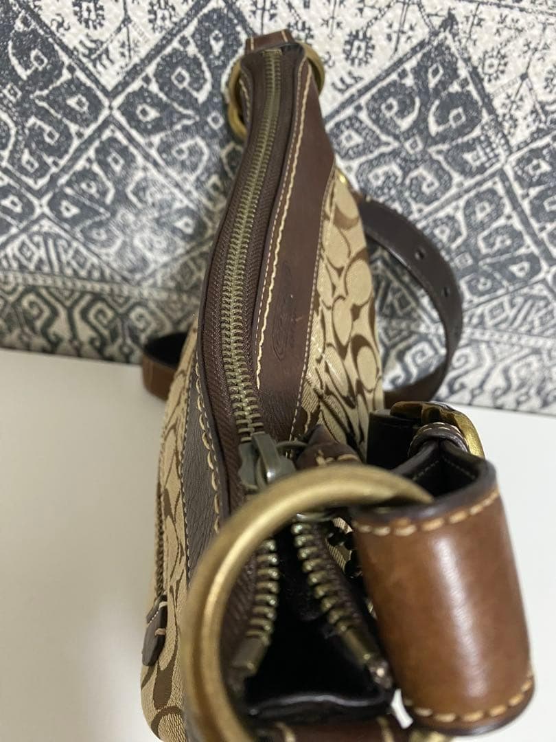 【美品】COACH コーチ シグネチャー ショルダーバッグ 斜め掛けかばん 茶色