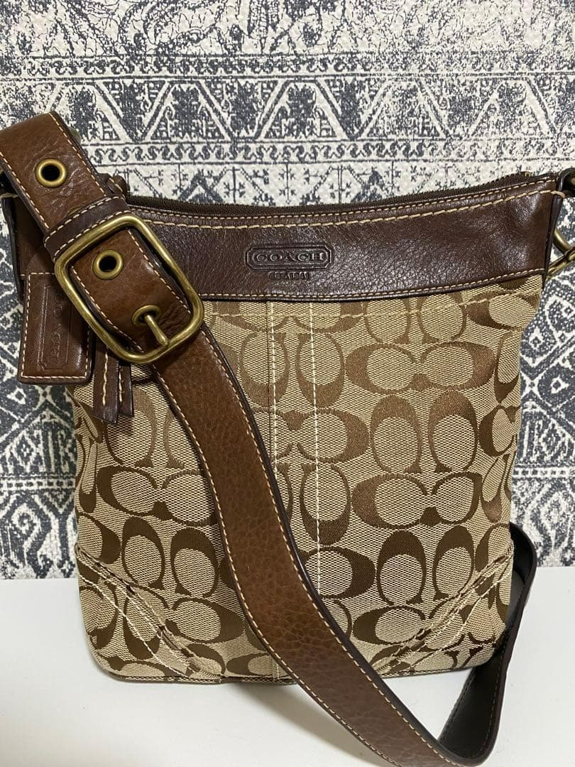 【美品】COACH コーチ シグネチャー ショルダーバッグ 斜め掛けかばん 茶色