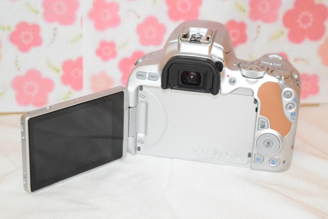 人気カラー Canon Kiss X9 WiFi転送機能 画面回転