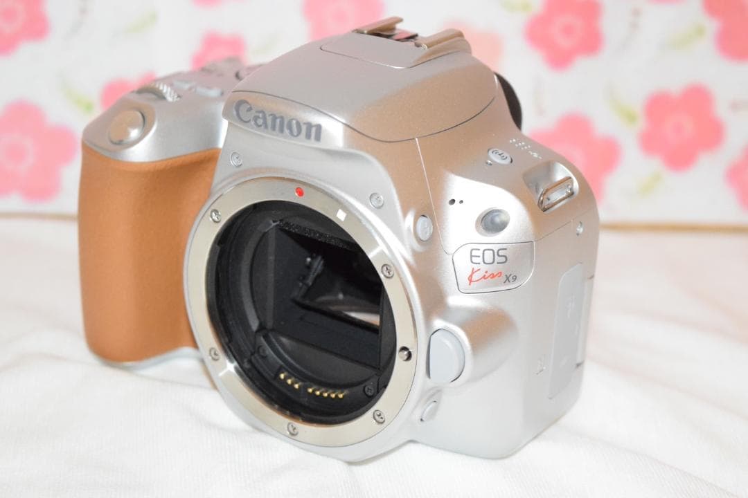 人気カラー Canon Kiss X9 WiFi転送機能 画面回転