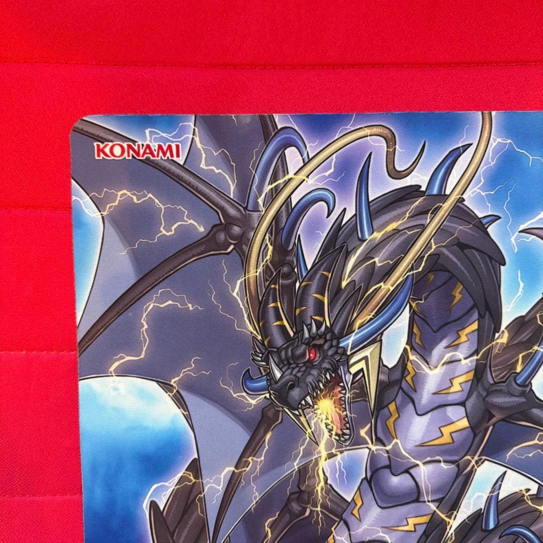 【特価】遊戯王　超雷龍－サンダー・ドラゴン　プレイマット　WCQ 2019