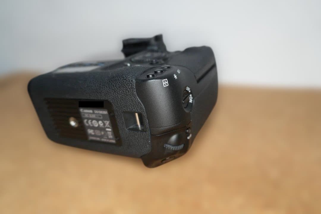 EOS 1DX(無印)/純正バッテリ、CFメディア、他付属品