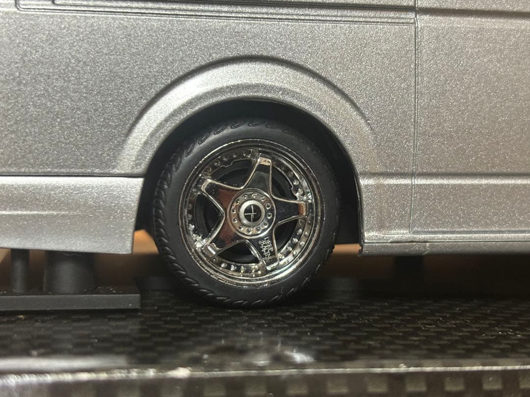 DISM 1/24 ハイエース 200系 SUPER GL D.A.D エアロ