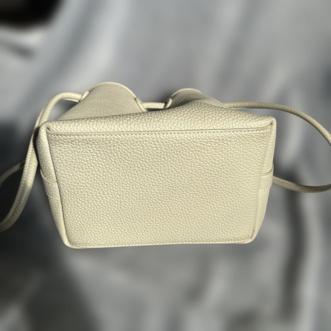 今週限定価格！VASIC ボンド ミニ ハンドバッグ ミュゲ