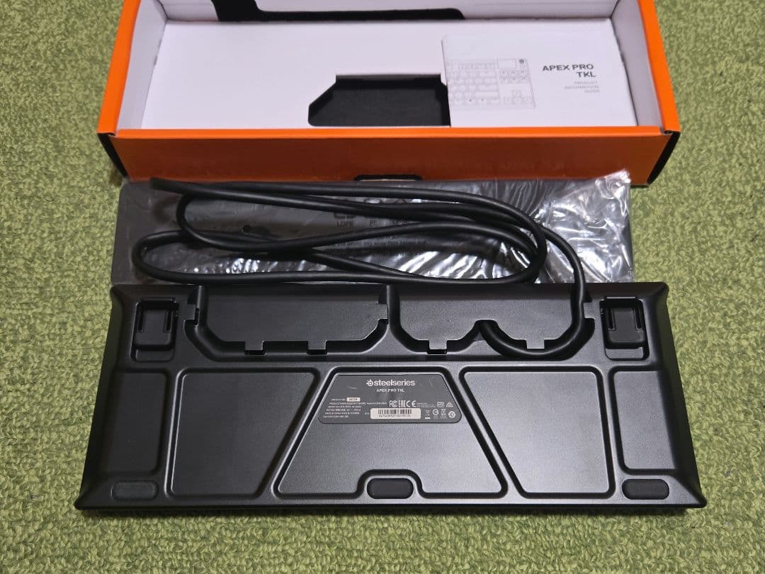 SteelSeries APEX PRO TKL キーボード 本体