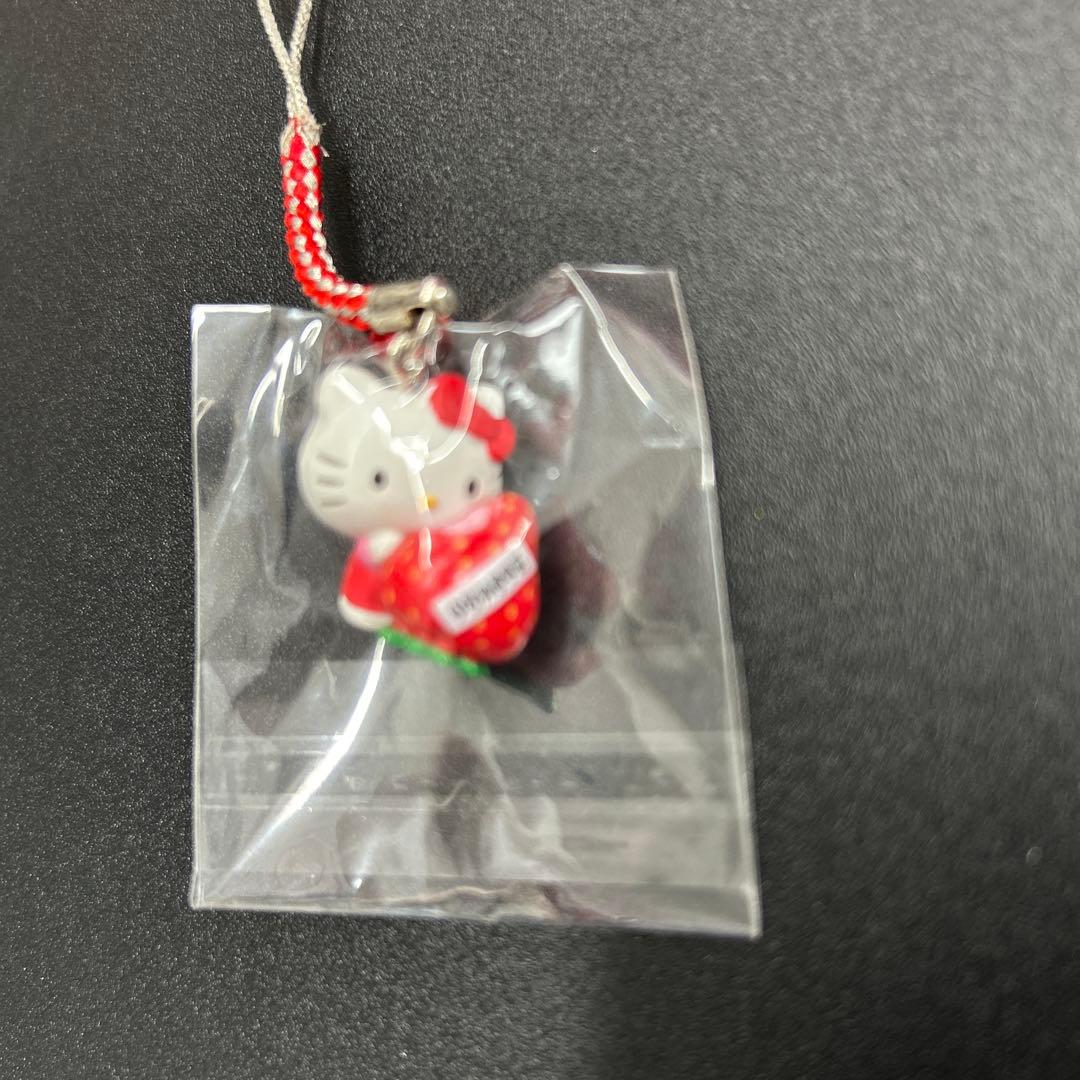 ご当地キティ あまおう いちごストラップ
