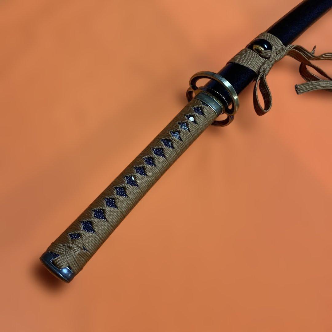 高級軽量模造刀 茶柄 海鼠透し金鍔 飾り栗形黒梨地鞘