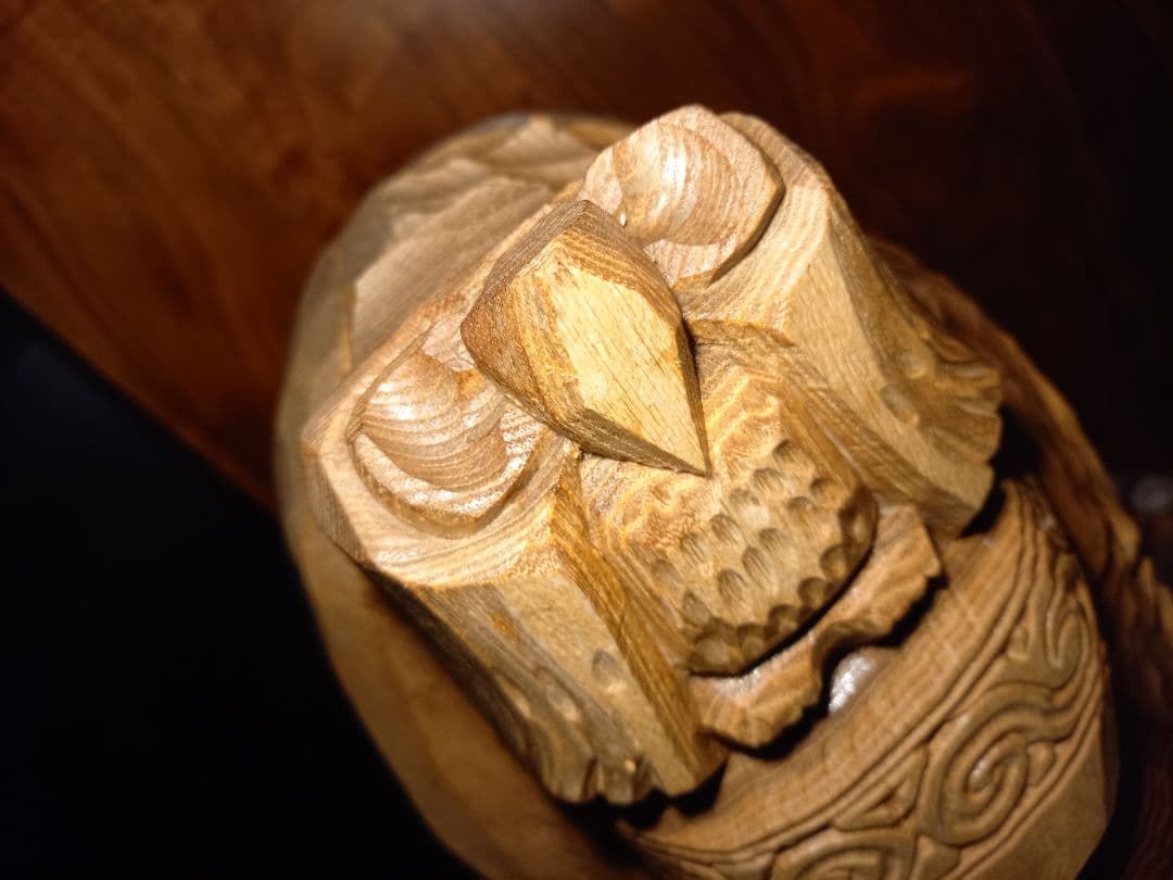 希少　千島アイヌ　シマフクロウ　コロボックル　マキリ　槐　一刀彫