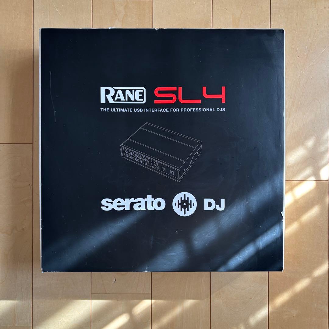 RANE SL4 Serato DJインターフェース