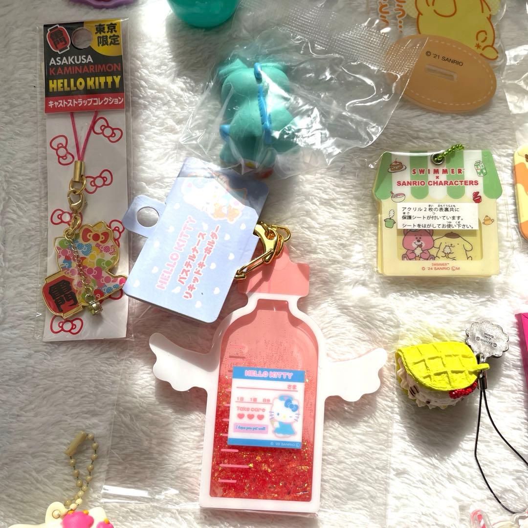 ☆☆サンリオまとめ売り・ぬいぐるみ・フィギュア・キーホルダー・置き時計等☆☆