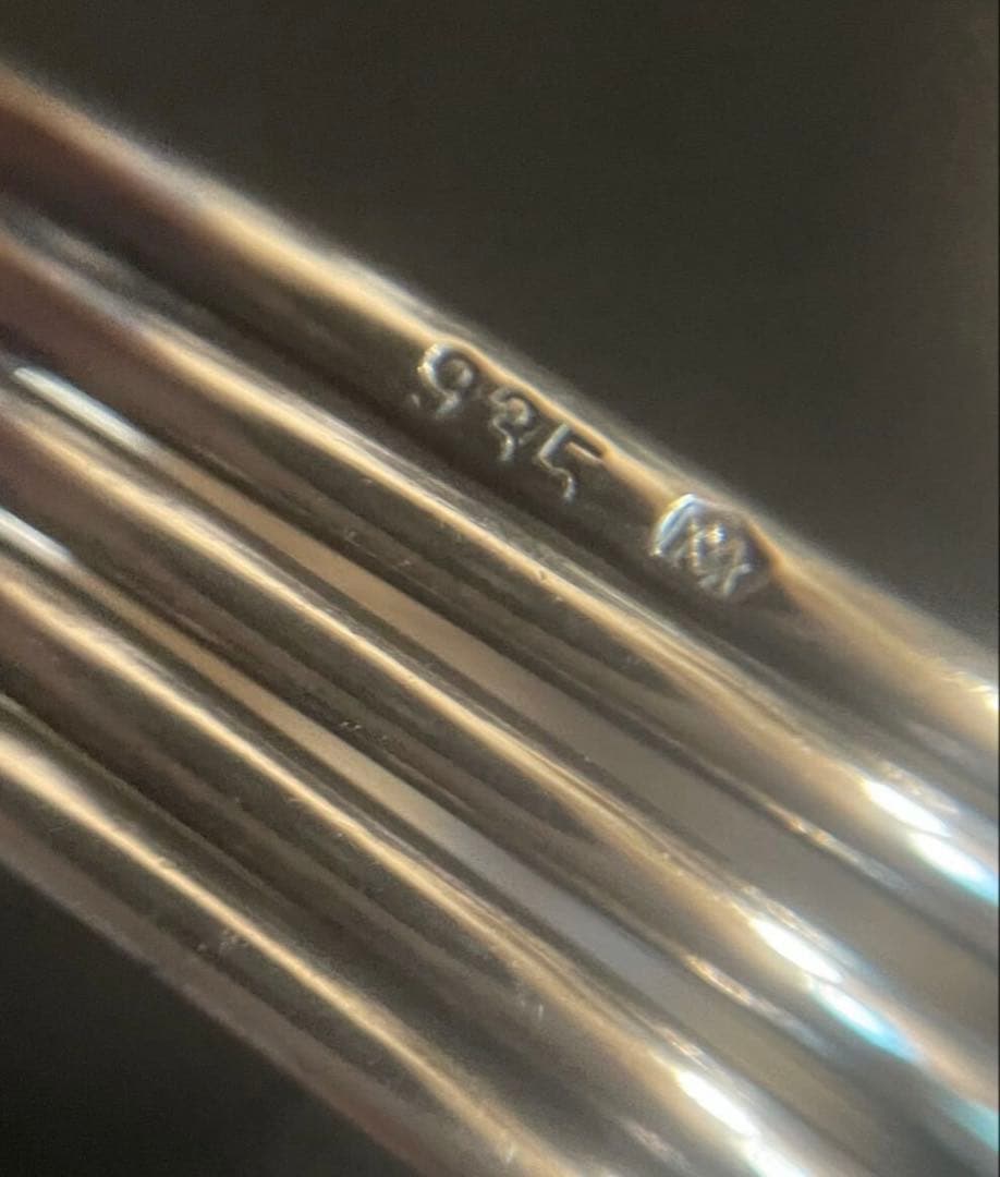 シルバー 波形デザイン バングル