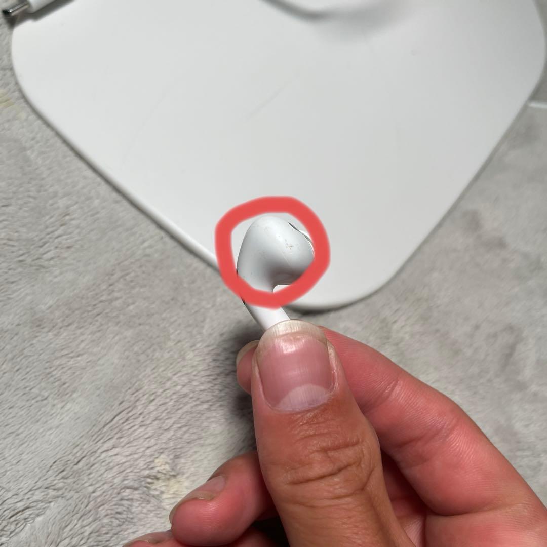 AirPods Pro 第2世代　本体と左耳のみ