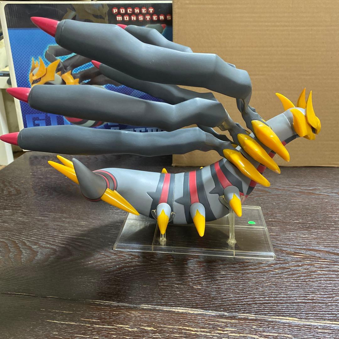 ギラティナ フィギュア スタンド付き