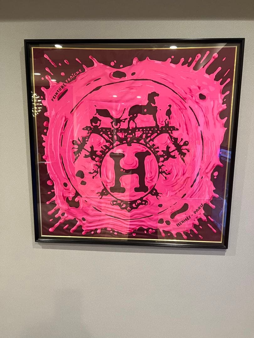 エルメス アートフレーム ピンク Hのロゴ　2/8までの出品