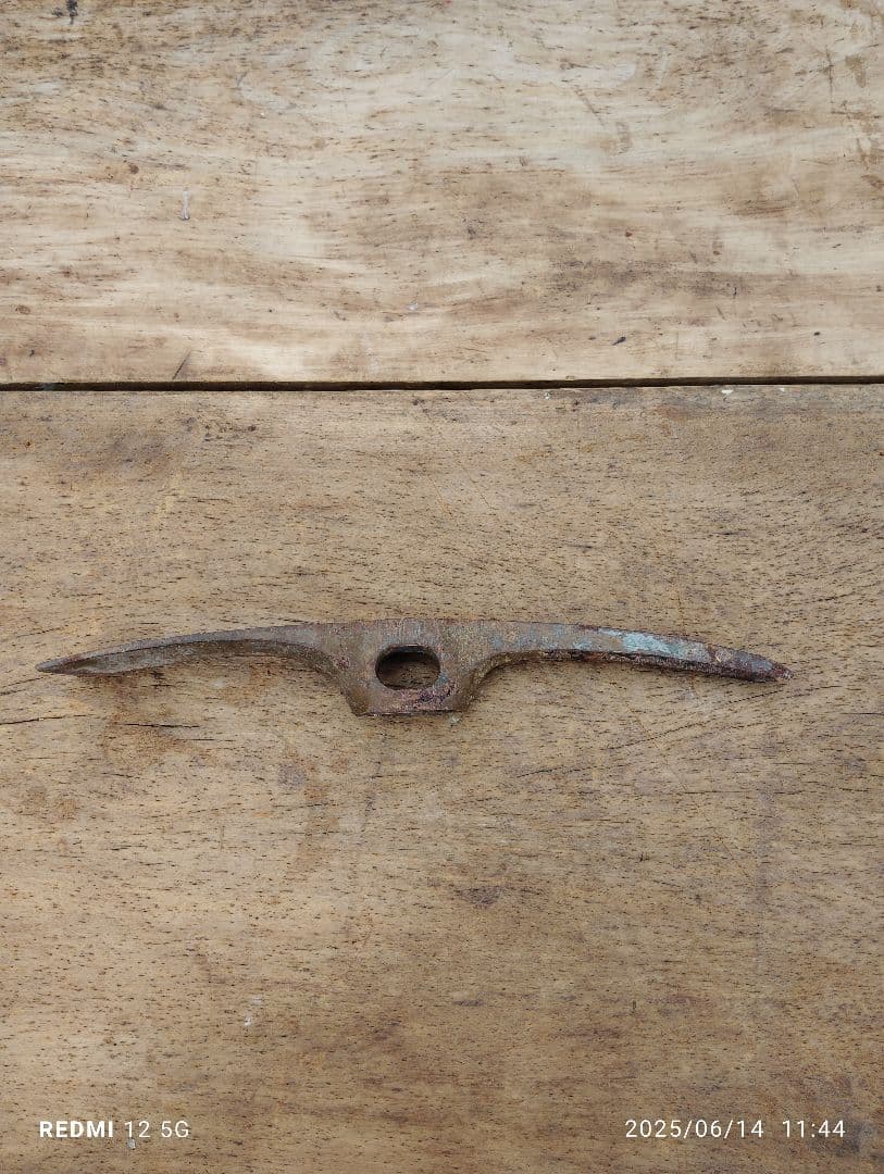 ツルハシ　十字鍬