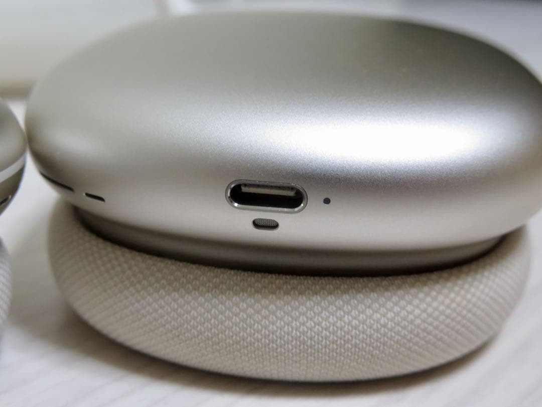AirPods Max(USB-C) スターライト　MWW53ZA/A