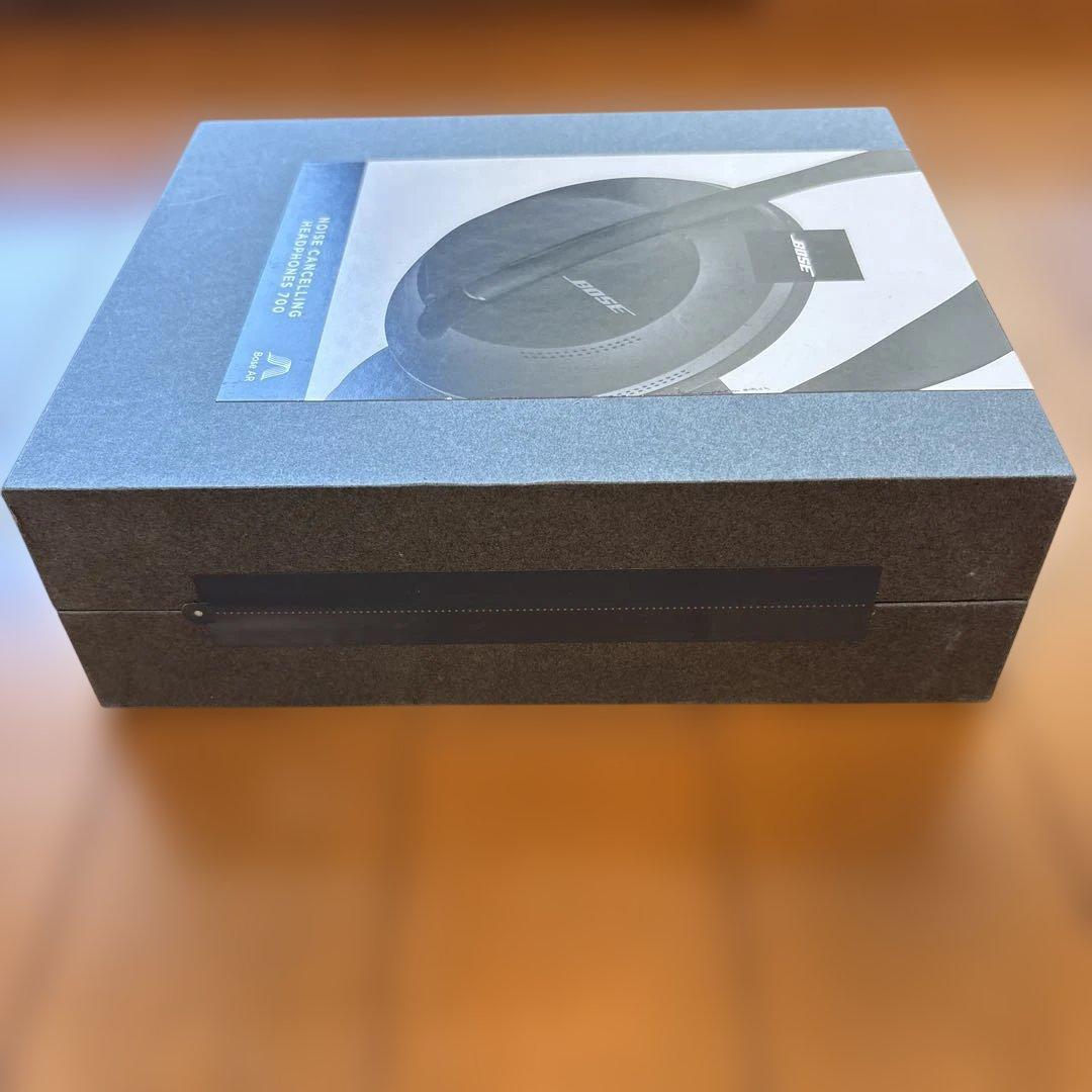 新品Bose Noise Cancelling Headphones 700